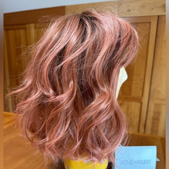 René of Paris Breezy Wavez wig in dusty rose - Picture 8 of 10